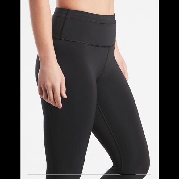Athleta Accelerate Crop - Picture 5 of 12